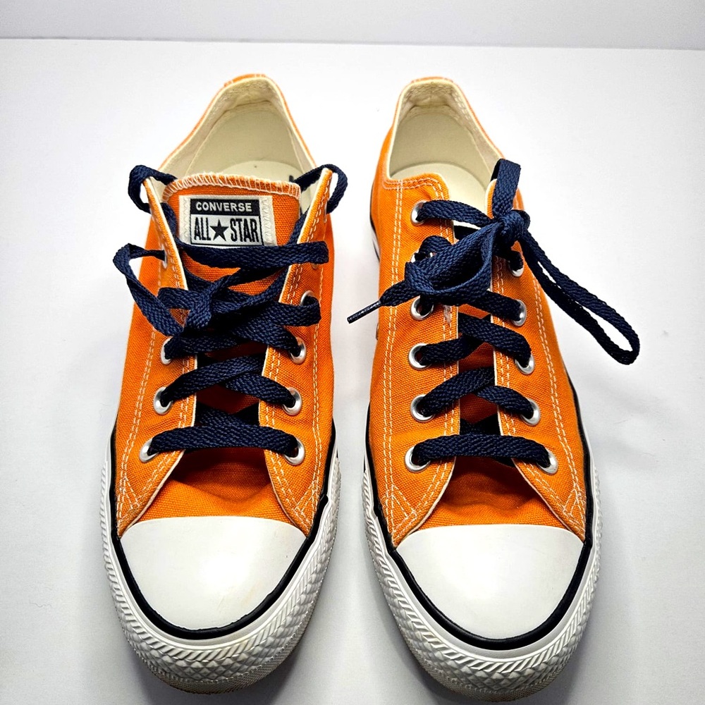 Converse All Star Low Top Orange sneakers.  Size 8 Men / 10 Women